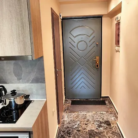 Agias Sofias Street Luxurious Apartment