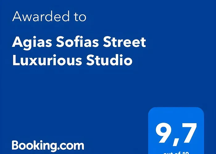 Agias Sofias Street Luxurious Apartamento