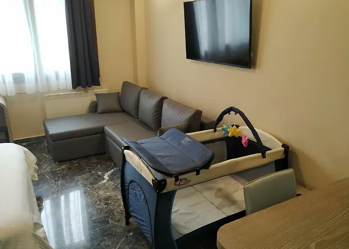 Agias Sofias Street Luxurious Apartamento *