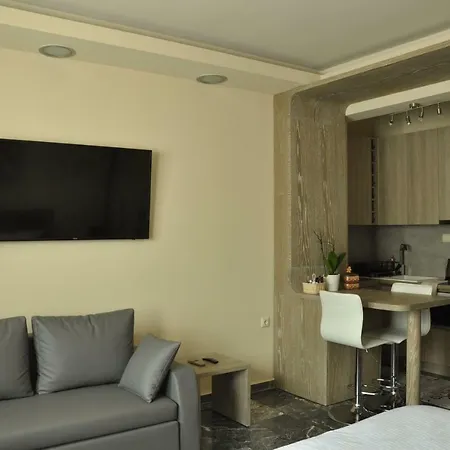 דירה Agias Sofias Street Luxurious סלוניקי