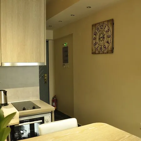 Апартаменты Agias Sofias Street Luxurious