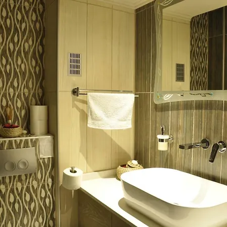 Agias Sofias Street Luxurious דירה *