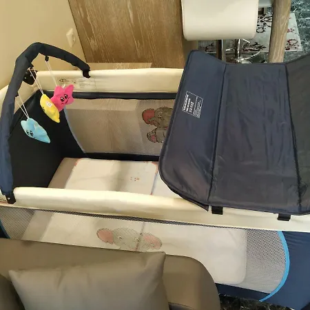 Agias Sofias Street Luxurious דירה *