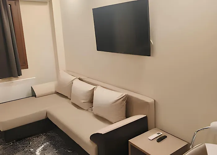 Apartamento Agias Sofias Street Luxurious Tesalónica