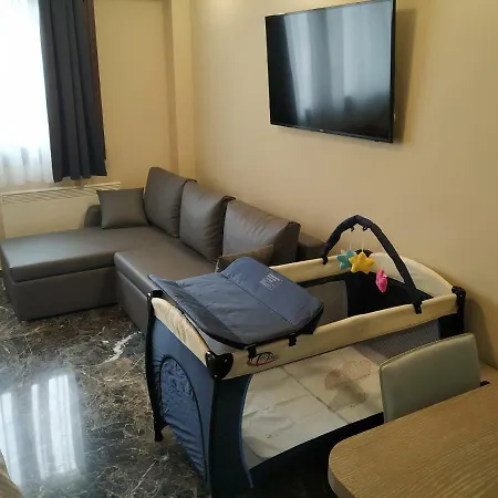 Agias Sofias Street Luxurious 아파트 *